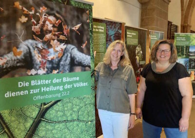 Ausstellung “Blätter-Bäume-Bibel”